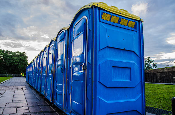 Best Construction site porta potty rental  in Smithers, WV